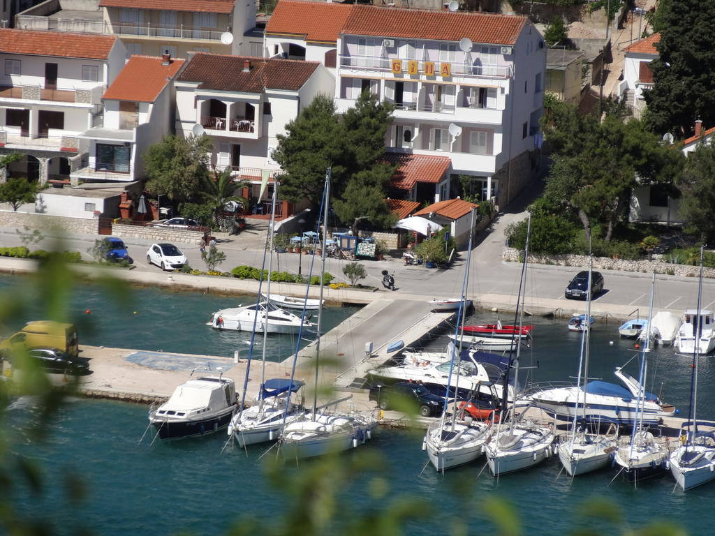 Gina Bed & Breakfast Tisno Oda fotoğraf