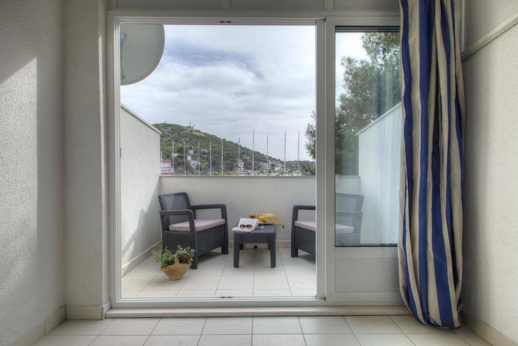 Gina Bed & Breakfast Tisno Dış mekan fotoğraf