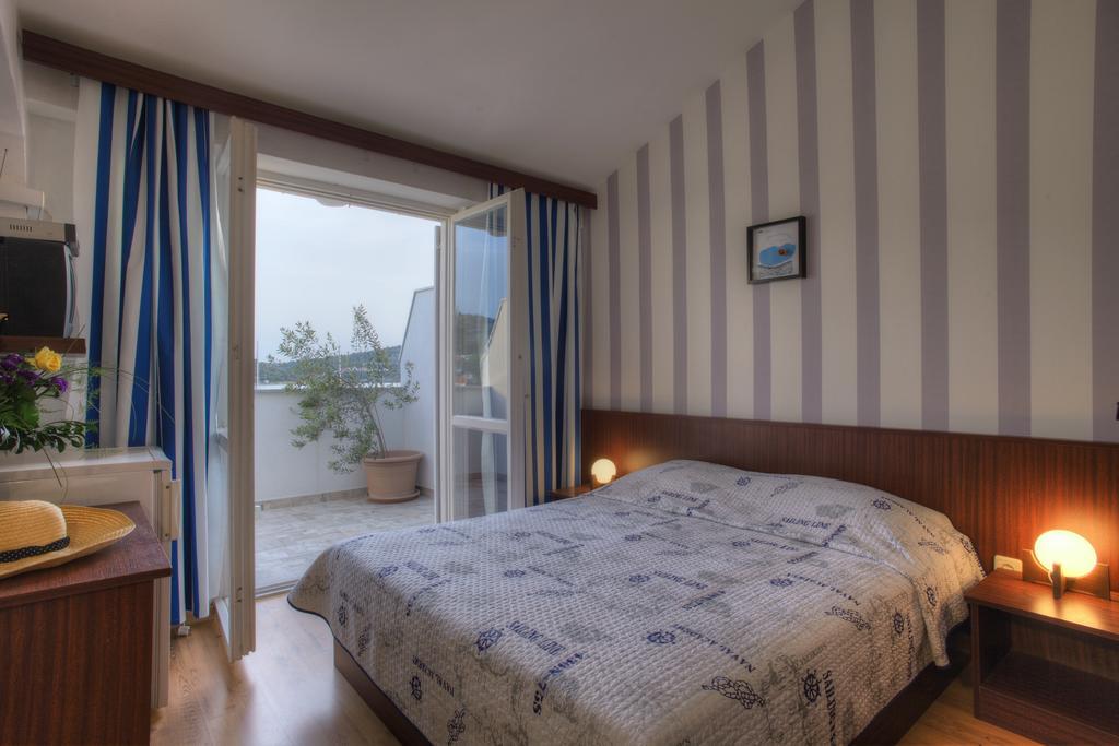 Gina Bed & Breakfast Tisno Dış mekan fotoğraf