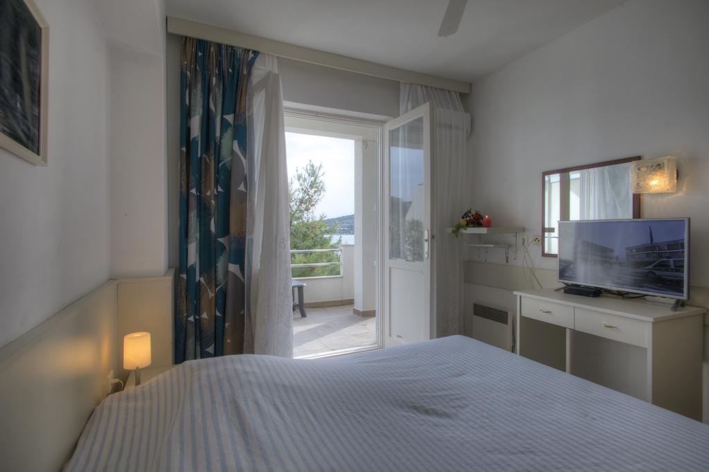 Gina Bed & Breakfast Tisno Oda fotoğraf